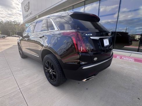 Used 2023 Cadillac XT5 Luxury image 3