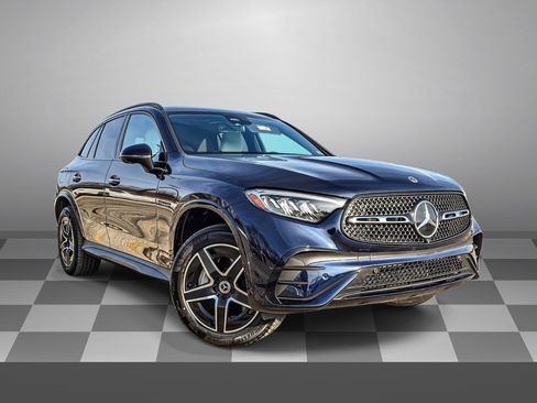 Used 2023 Mercedes-Benz GLC 300 4MATIC image 1
