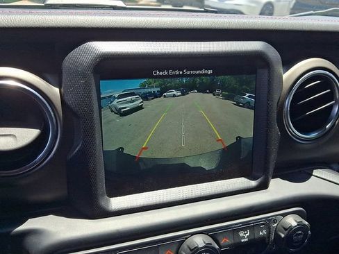 Used 2019 Jeep Wrangler Unlimited Rubicon AWD/4WD image 21