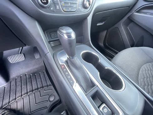 Certified 2019 Chevrolet Equinox LT FWD image 17