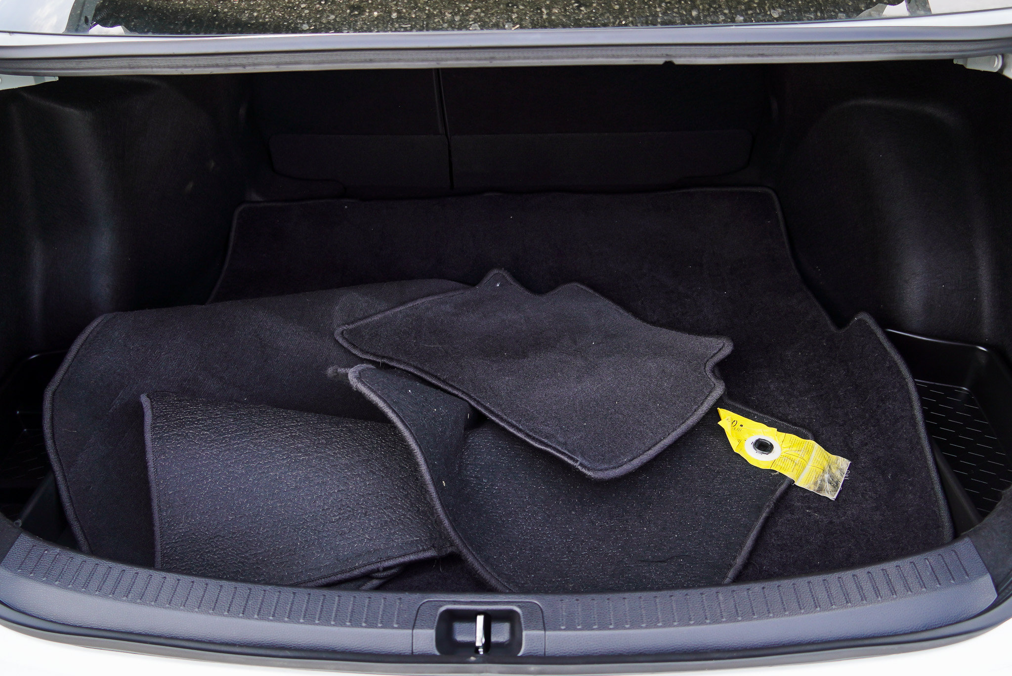 Certified 2024 Toyota Corolla LE FWD image 14