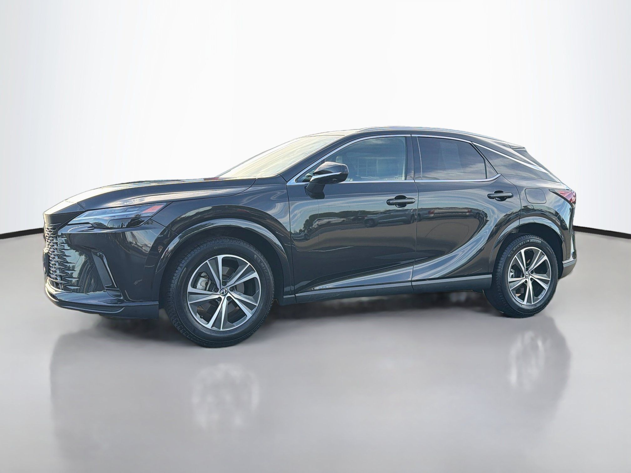 Used 2024 Lexus RX 350 Premium w/ Convenience Package AWD/4WD image 3