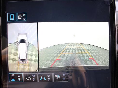 New 2026 GMC Yukon XL AT4 AWD/4WD image 3