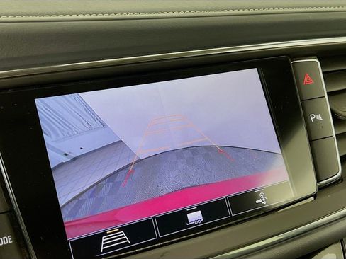 Certified 2021 Buick Enclave Essence w/ Sound and Sites Package image 13