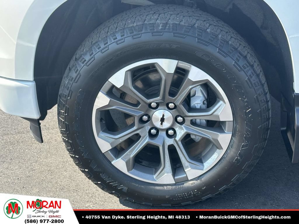 Certified 2024 Chevrolet Silverado 1500 High Country w/ Z71 Off-Road Package AWD/4WD image 8