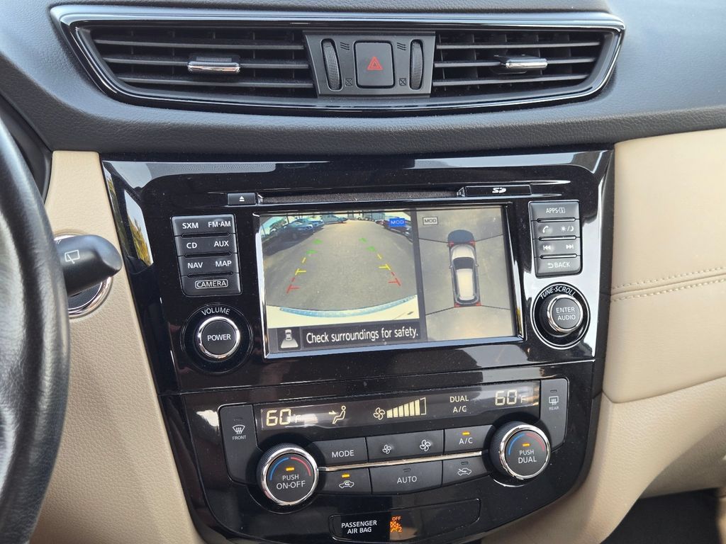 Used 2017 Nissan Rogue SL FWD image 28