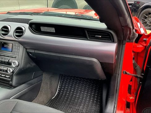 Used 2015 Ford Mustang Coupe RWD image 23