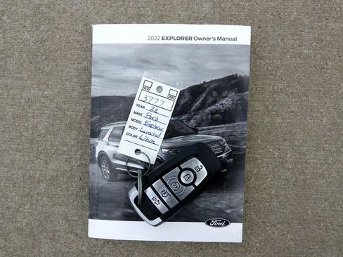 Used 2022 Ford Explorer Limited image 50