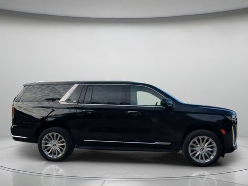 Used 2021 Cadillac Escalade ESV Premium Luxury AWD/4WD image 33