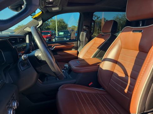 Used 2024 GMC Sierra 2500 Denali Ultimate image 22