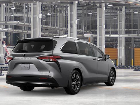 New 2026 Toyota Sienna Platinum AWD/4WD image 9