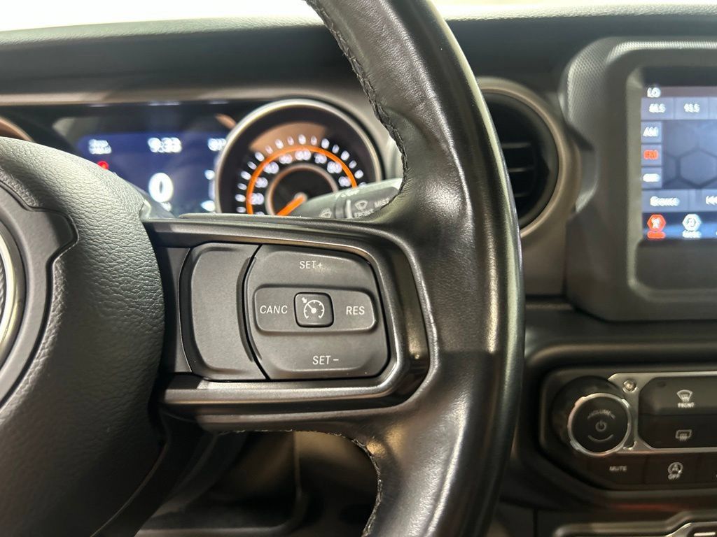 Used 2021 Jeep Gladiator Sport AWD/4WD image 23