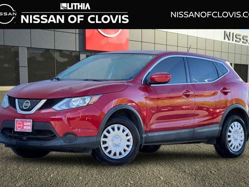 Used 2018 Nissan Rogue Sport S image 1