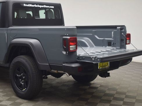 New 2026 Jeep Gladiator Sport image 14