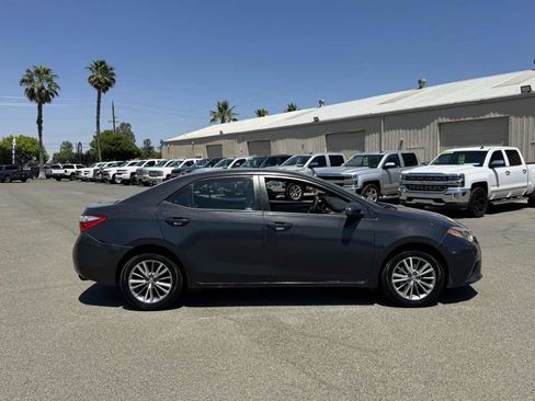 Used 2015 Toyota Corolla LE FWD image 10