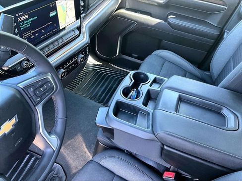 Used 2023 Chevrolet Silverado 1500 LT AWD/4WD image 20