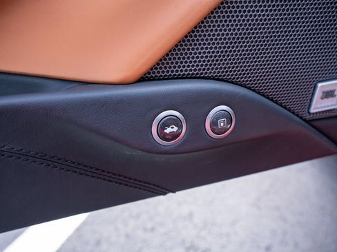 Used 2018 Ferrari 488 Spider RWD image 32