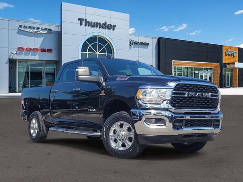 Used 2024 RAM 2500 Big Horn AWD/4WD image 1