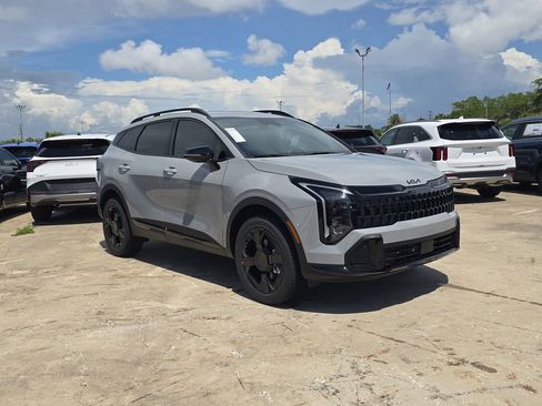 New 2026 Kia Sportage X-Line AWD/4WD image 2