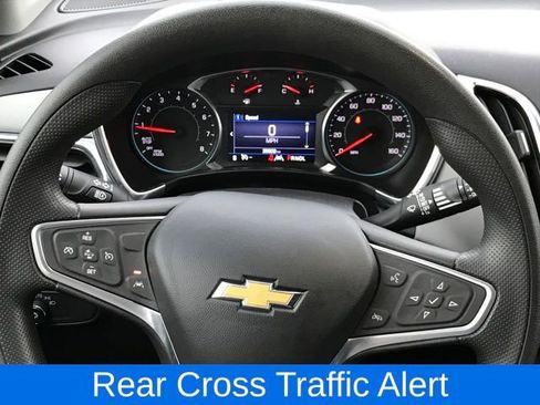 Used 2023 Chevrolet Equinox LS w/ LS Convenience Package image 8