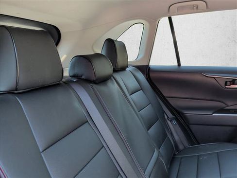 Used 2022 Toyota RAV4 XLE AWD/4WD image 21