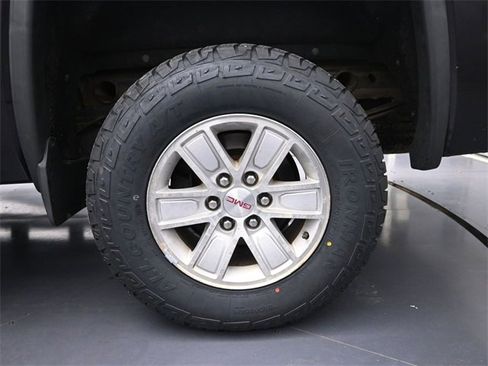 Used 2015 GMC Sierra 1500 SLE w/ SLE Value Package image 13