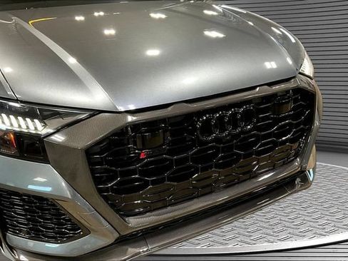 Used 2021 Audi RS Q8 w/ Carbon Optic Package AWD/4WD image 32
