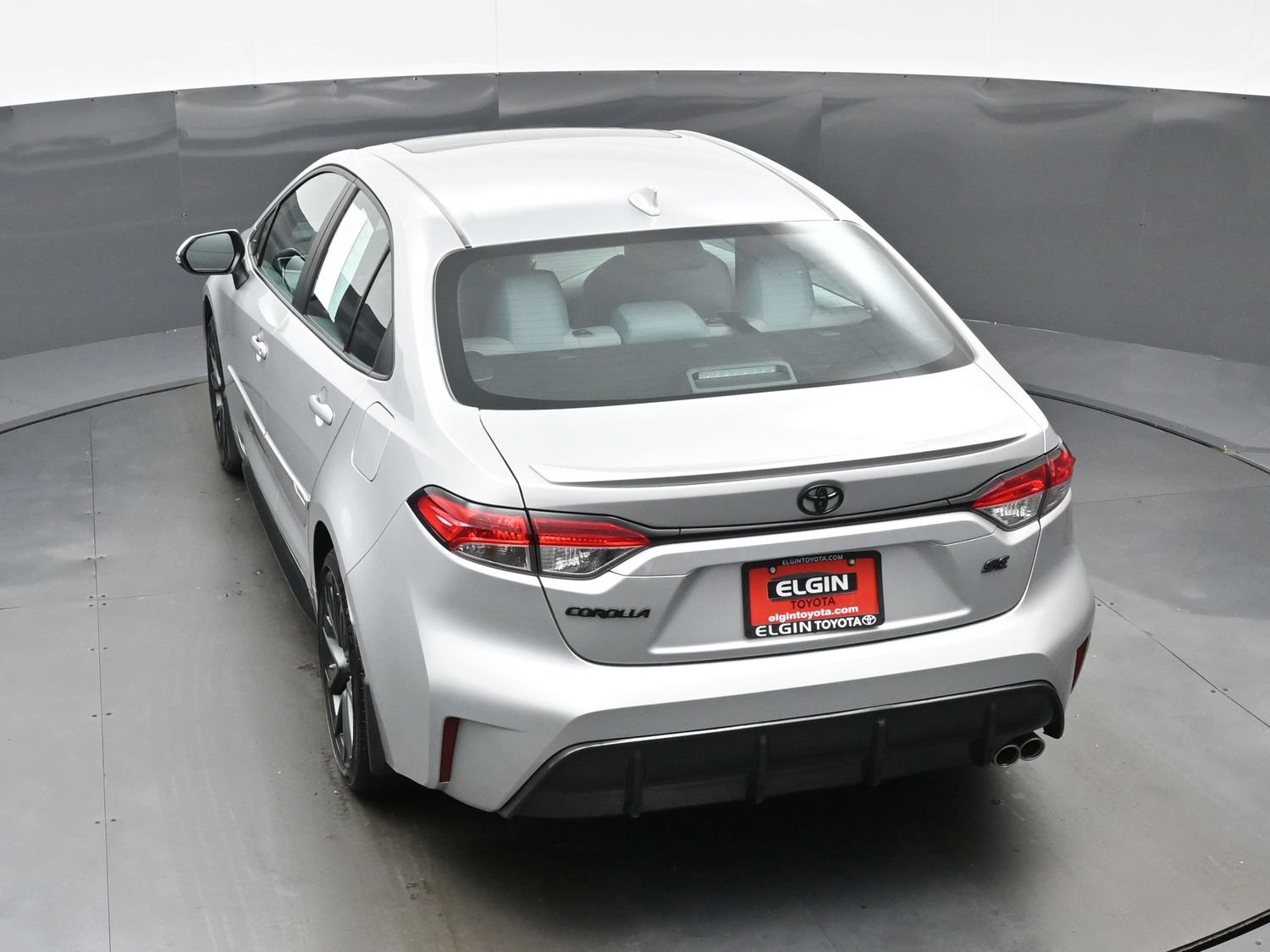 Used 2025 Toyota Corolla SE w/ SE Premium Package FWD image 39