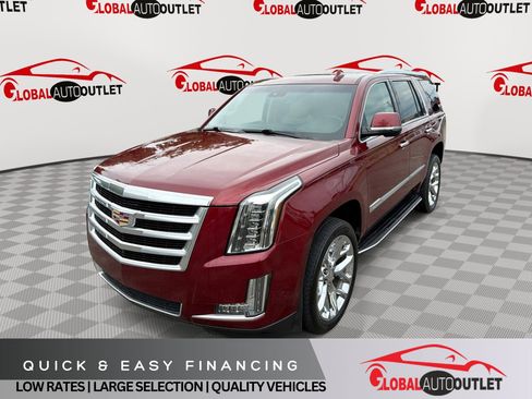Used 2018 Cadillac Escalade Luxury RWD image 1