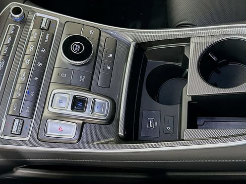 Certified 2022 Hyundai Santa Fe SEL w/ Convenience + Premium Package FWD image 17