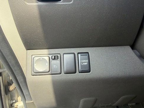 Used 2007 Nissan Frontier SE w/ Power Pkg AWD/4WD image 15