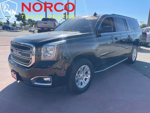 Used 2019 GMC Yukon XL SLT image 4