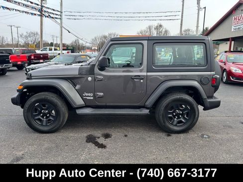 Used 2019 Jeep Wrangler Sport AWD/4WD image 16