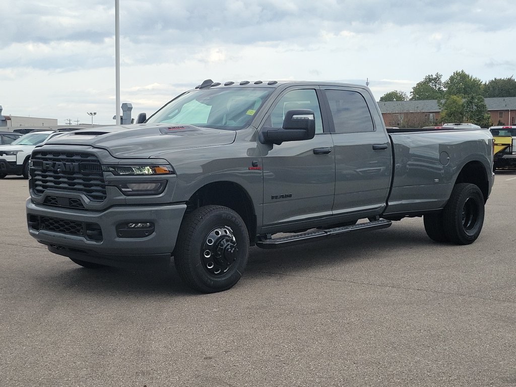 New 2027 RAM 3500 Big Horn AWD/4WD image 2