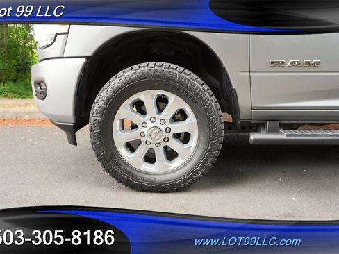 Used 2019 RAM 3500 Big Horn w/ Towing Technology Group AWD/4WD image 3