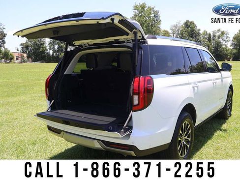Used 2025 Ford Expedition Platinum AWD/4WD image 27