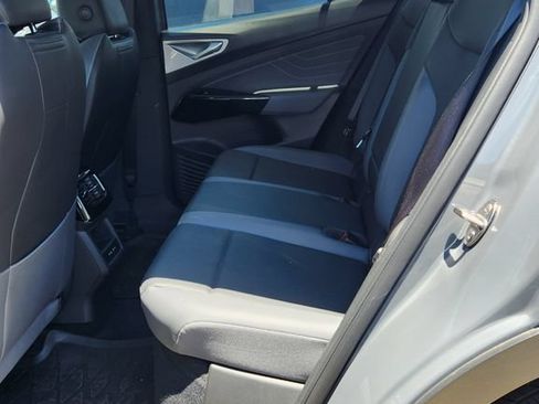 Used 2023 Volkswagen ID.4 Pro S RWD image 2