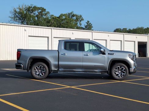 New 2026 GMC Sierra 1500 SLT w/ SLT Premium Plus Package AWD/4WD image 7