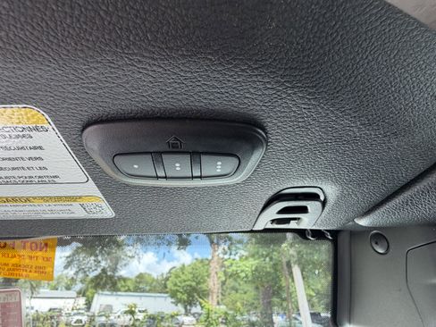 Used 2024 Jeep Wrangler Unlimited Rubicon AWD/4WD image 32