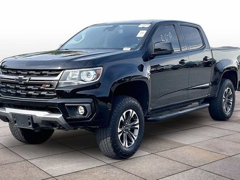 Used 2021 Chevrolet Colorado Z71 w/ Safety Package RWD image 12