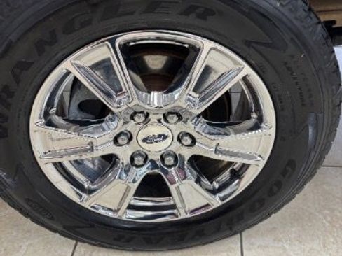 Used 2016 Ford F150 XLT w/ Equipment Group 302A Luxury image 17