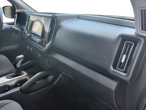 Used 2025 Nissan Frontier S AWD/4WD image 30