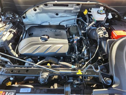 Used 2024 Buick Encore GX Sport Touring w/ Experience Buick Package image 31