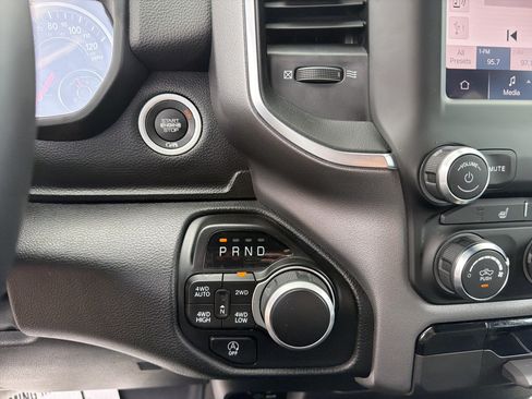 Used 2024 RAM 1500 Big Horn AWD/4WD image 24