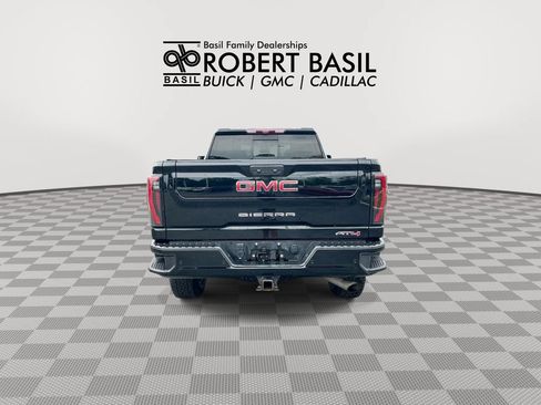 Used 2024 GMC Sierra 2500 AT4 w/ AT4 Premium Plus Package AWD/4WD image 7