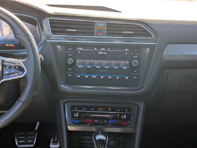 Used 2024 Volkswagen Tiguan SE R-Line AWD/4WD image 19