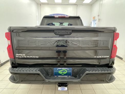 Used 2025 Chevrolet Silverado 1500 Custom w/ Turbomax Blackout Package AWD/4WD image 21