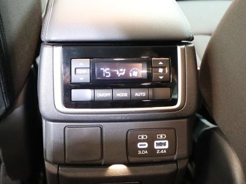Used 2024 Subaru Ascent Premium w/ Convenience Package AWD/4WD image 7