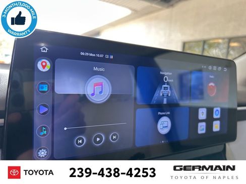 Used 2021 Toyota Corolla LE image 18