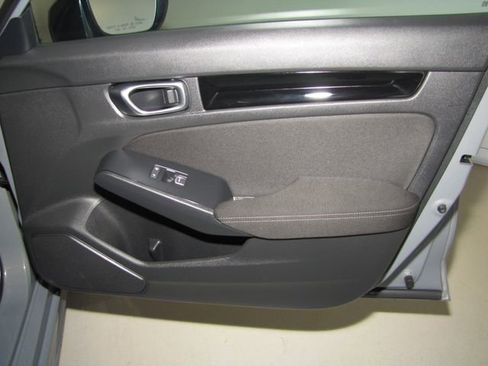 Certified 2025 Honda Civic Sport Touring image 21
